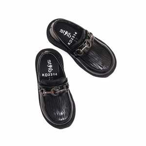 Mocassin formel noir pour garçons KD2314 Mocassin noir élégant pour garçons pour les occasions formelles - Product Image 1