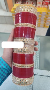 Ensemble de chura de mariée rouge et blanc de qualité supérieure beaux bracelets de mariage avec emballage personnalisé d'Inde - Product Image 5