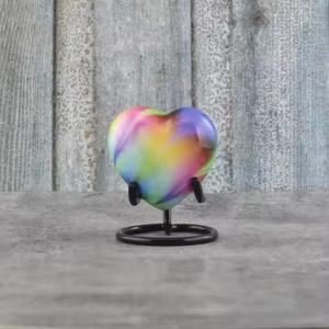 Urnas de corazón de alta demanda acabado de esmalte marrón y diseño de huella infantil urnas de cremación de recuerdo 2025 perfectas para un homenaje sincero - Product Image 4