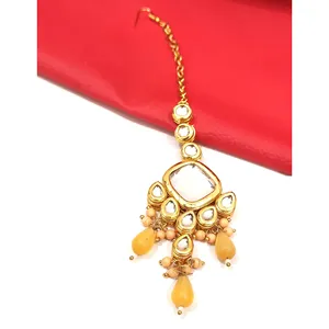 Ensemble de bijoux fins de luxe indiens pour femmes, collier en acier inoxydable jaune, boucles d'oreilles, maang tikka avec placage or pour les mariages - Product Image 6