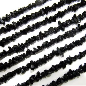 Pepita sin cortar de grava de cuarzo negro, hebra de cuentas de 4mm a 6mm, 35 pulgadas de largo para la fabricación de joyas, cuentas de piedra de Color negro sin cortar - Product Image 1