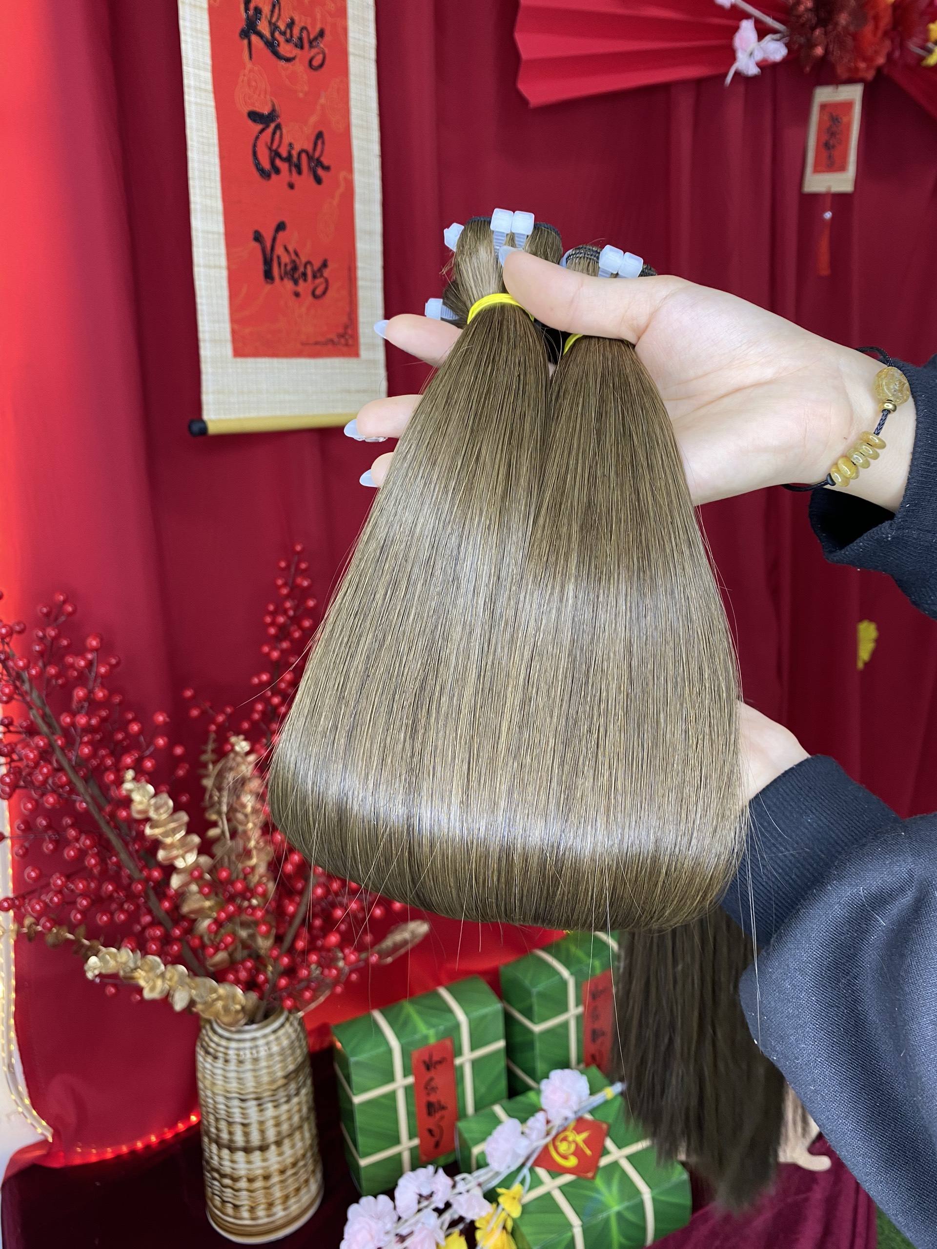 สีน้ำตาล