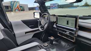 รถปี 2024 ไมล์น้อย เกียร์ออโต้ เบาะหนัง ไม่เคยเกิดอุบัติเหตุ พร้อมส่ง - Product Image 5