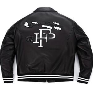 Veste universitaire faite à la main de haute qualité avec manches en cuir et design patchwork à vendre - Product Image 2