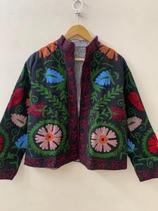 Floral Suzani abrigo bordado Chaqueta corta indio Suzani estilo bohemio Chaqueta corta de algodón para mujer - Product Image 3