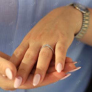 Bague de mariage en Moissanite certifiée GRA, forme ronde et moderne, demi-éternité, bague en or massif - Product Image 4