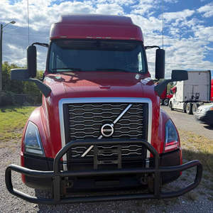 Meilleures ventes : Camion semi-remorque couchette VNL64T760 d'occasion 2021, prêt à être expédié dans le monde entier - Product Image 1