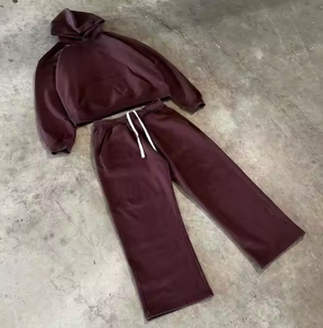 Conjunto de Sudadera y Pantalones Deportivos Casuales de Invierno con Estampado Personalizado, Sudadera con Capucha 100% Algodón, Corte Holgado para Hombre - Product Image 1