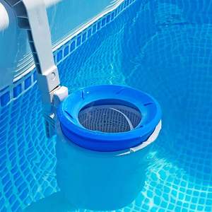Skimmer de piscina sobre el suelo de PVC azul Intex de 19/12 cm con filtro de pared y cesta de hojas de fácil limpieza, herramientas y accesorios para piscina - Product Image 2