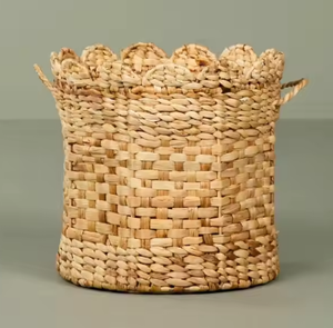 Expertly Woven <b>Water</b> <b>Hyacinth</b> <b>Basket</b> with Decorative Scalloped Design - Product Image 1