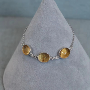 Bracelet en argent sterling 925 avec citrine, 3 pierres ovales, design simple et classique, bijoux en pierres précieuses naturelles, pierre de naissance de novembre - Product Image 1