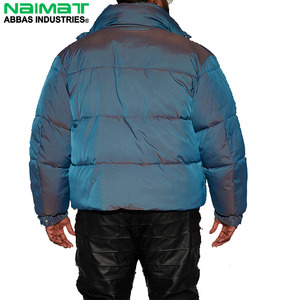 Vestes matelassées pour hommes avec logo brodé Vente en gros Col montant et braguette à fermeture éclair en polyester brillant et coton rembourré - Product Image 4