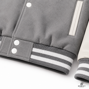 Veste de sport SINEWY grise et blanche, style universitaire, broderie NY, style preppy, unisexe, coupe régulière, col rabattu, respirante - Product Image 3