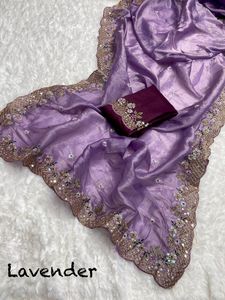 ส่าหรีสีทองแบบนิ่มสำหรับผู้หญิงเสื้อผ้าอินเดียสำหรับใส่ไปปาร์ตี้ - Product Image 3