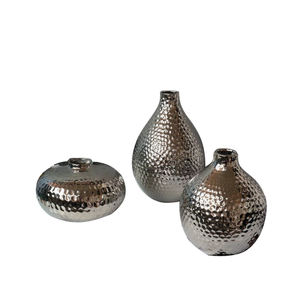 Vases et pichets en métal pour la décoration intérieure au design exclusif, vase en aluminium pour la décoration de table, restaurant, jardin - Product Image 5