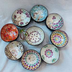 Tazón de lujo de cáscara de coco lacada con diseños variados, artesanía, arte popular, colorido, Coco-Eco Vietnam - Product Image 3