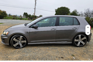 Volkswagen Golf R 2016 d'occasion en bon état, boîte manuelle 6 vitesses, turbo 4 cylindres - Product Image 2