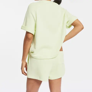 Conjunto de pantalones cortos y Sudadera con capucha recortada de dos piezas informal bordada sólida de verano para mujer de alta calidad - Product Image 6