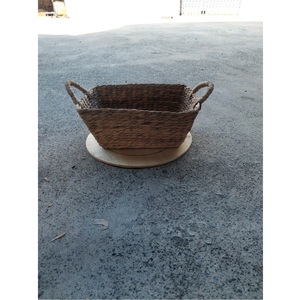 Cestas de almacenamiento hechas a mano directas de fábrica Material de jacinto de agua Cesta rectangular de varios tamaños ecológica Asas retorcidas - Product Image 3