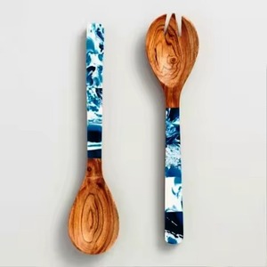 Ensemble de cuillères et de fourchettes à salade en bois faites à la main, ustensiles de cuisine, cuillère cadeau, résine et bois, ensemble de cuillères à salade bleues - Product Image 3