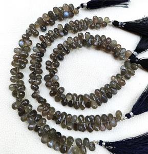 Piedra lunar gris Natural de alta calidad, forma de lágrima facetada, cuentas de piedra Briolette, hebras, exportaciones Coszcalt, certificado por terceros - Product Image 2