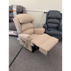 Sillón Reclinable Elevador Compacto Admiral con Doble Motor, Masaje Extensible y Respaldo en Cascada, Diseño Moderno, Dimensiones del Asiento de 19 Pulgadas - Product Image 3