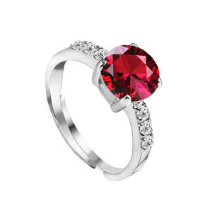 Bague pour femme CLARA en argent sterling 925 avec anneau ajustable, plaqué rhodium et zircone suisse certifiée GRS, couleur rouge sang - Product Image 1
