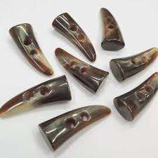 Cierre de Cuerno de Búfalo Hecho a Mano, Duradero y Ecológico, Colección de Ropa de Invierno de Craft Valley, Ética y de Moda - Product Image 2