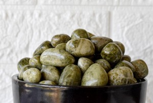 Piedras de cristal curativas Vessonite más vendidas, 1 kg de piedras pulidas naturales para múltiples usos - Product Image 5