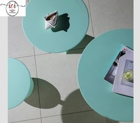 Meubles en métal au design moderne Table d'appoint et table basse pour la maison et le salon Table en métal pour les espaces de vente en gros