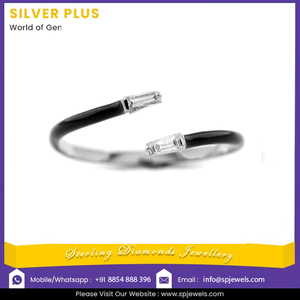 Anillo de diamante blanco Baguette cónico de oro blanco sólido de 18 quilates de alta calidad Anillo de esmalte negro pastel de puño abierto Producible en 10K/14K - Product Image 2