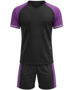 Ensemble de maillot et short de sport personnalisé noir et violet en polyester respirant imprimé par sublimation, uniforme d'équipe pour l'entraînement - Product Image 1