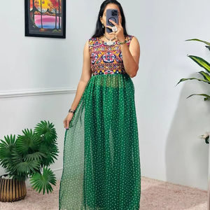 Kurti indien pour femme, spécial Navratri, en georgette verte, broderie, longueur au sol, coupe régulière, séchage rapide, pour les fêtes - Product Image 1