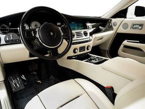 Nouveautés à prix réduits ! Wraith Coupé RWD 6.6L V12 8 vitesses automatique, sièges en cuir, voiture de luxe, modèle 2017, d'occasion - Product Image 3