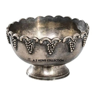 Support design en forme de palmier plaqué or avec bol en métal argenté brillant Bol traditionnel sur pied parfait pour les fêtes et les événements - Product Image 5