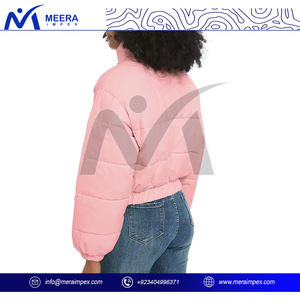 Veste courte matelassée de luxe pour femmes pour l'hiver, élégante et résistante à l'eau, isolée avec col haut, cordon de serrage réglable - Product Image 5