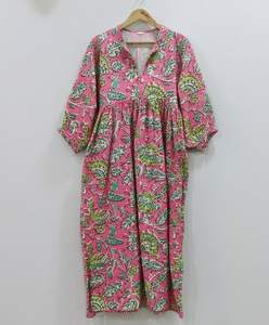 Robe d'été bohème colorée en pur coton écologique, imprimé floral indien, longueur midi, respirante, taille naturelle, élégante pour le quotidien - Product Image 6