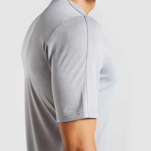 Camisetas de Cuello Redondo 100% Poliéster al por Mayor para Hombre, Logotipo Personalizado Impreso, Color Sólido, Transpirable, Básica, Deportiva, para Gimnasio, OEM Personalizable - Product Image 3