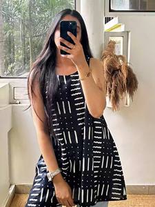 Haute qualité femmes à manches courtes coton Kurti léger tissé haut dentelle écologique pour les vêtements d'été quotidiens ensemble de prix de gros - Product Image 2