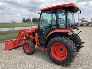 Tracteur compact Kubota BX23S 4x4 avec chargeur, pelle rétrocaveuse et tondeuse de 60 pouces, seulement 143 heures de fonctionnement, à vendre, moteur diesel haute performance - Product Image 6