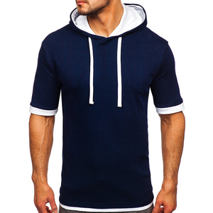 Camiseta con capucha de manga corta de algodón para hombre con logotipo personalizado, camiseta Polo con cordón de patrón sólido transpirable de alto rendimiento - Product Image 1