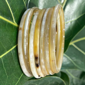 Brazalete de cuerno de búfalo de alta resistencia para accesorio de moda duradero brazalete de cuerno de buey con acento de detalle personalizado para joyería Unisex - Product Image 1