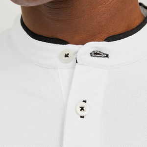 Chemises polo pour hommes de haute qualité 100% coton piqué, couleur unie, avec logo personnalisé sur le devant - Product Image 4