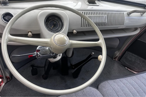 LISTO PARA CONDUCIR - USADO, VOLANTE A LA IZQUIERDA |   Volante a la derecha |   Volkswagen Tipo 2 Microbus de 1975, Conversión de 23 Ventanas - Product Image 4