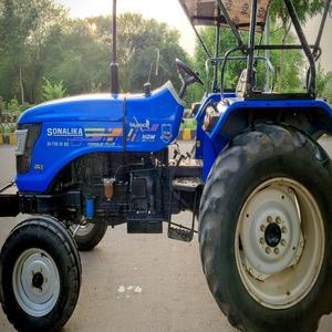 Compre el Tractor Sonalika DI 750 III con Calidad Premium, Entrega Rápida Disponible para Agricultores y Trabajo Pesado a Precio de Mayoreo - Product Image 2
