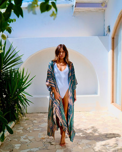 Último Diseño, Talla Única, Kimono para Mujer con Cinturón, Tela de Rayón, Diseño Tie-Dye Hecho a Mano, Cuello en V Profundo, Ecológico y Transpirable - Product Image 4