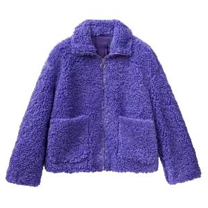 Chaqueta de mujer bordada a prueba de viento de secado rápido ropa de calle cálida para exteriores de invierno personalizada de lana de Sherpa Popular personalizada - Product Image 1