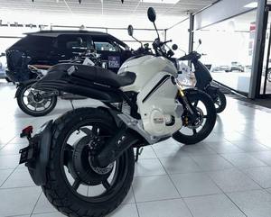 Nouvelle moto électrique Vmoto TC Wanderer Pro-Vitesse maximale <40 km/h Option de livraison porte à porte disponible! Garantie de 2 ans! - Product Image 2