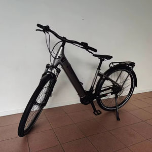 VENTE FLASH Stock 2025-2026 Vélo électrique de randonnée Mavaro Neo 4 à cadre bas, toutes tailles et couleurs de cadre disponibles, prêt à être expédié dans le monde entier - Product Image 1