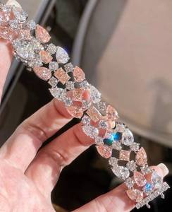 Bracelet manchette de luxe plaqué or 18 carats avec pierres naturelles taille poire, design géométrique, cadeau unisexe pour anniversaire, bijoux - Product Image 2